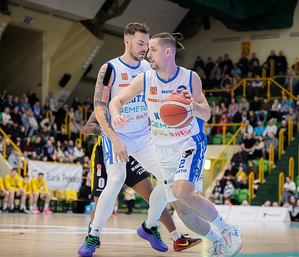 KSK Qemetica Noteć zaczyna 22. kolejkę. Trudny wyjazd do Poznania