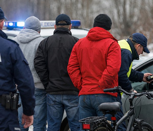 Pięciu kierowców i rowerzystów złapanych w kilka dni. Policja nie odpuszcza