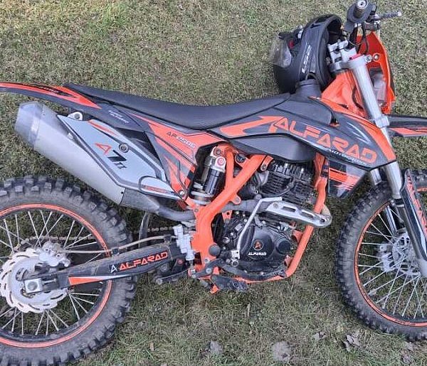 18-latek bez prawa jazdy i z zakazem. Lista przewinień długa