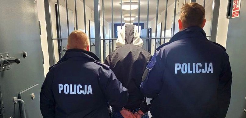 Zaczęło się od „awarii” w mieszkaniu, a skończyło na wpadce z narkotykami