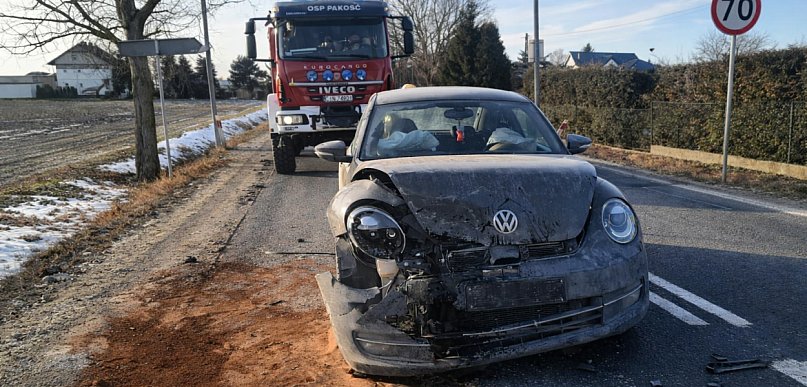 Potrójna kraksa na trasie z Inowrocławia do Pakości