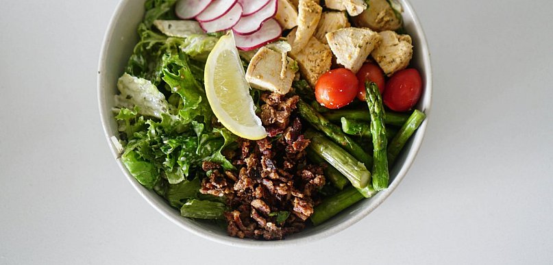 Czy da się schudnąć, jedząc na mieście?