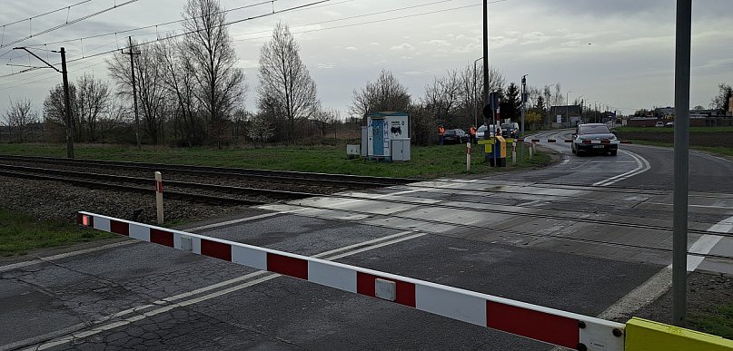 Remonty przejazdów kolejowych. Są objazdy autobusów MPK