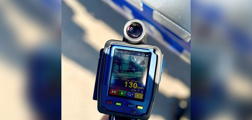 Pędził krajówką. W kontroli wyszło, że szuka go prokuratura