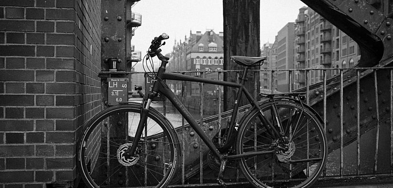 Rowerowa odzież wczesnowiosenna – co warto mieć?