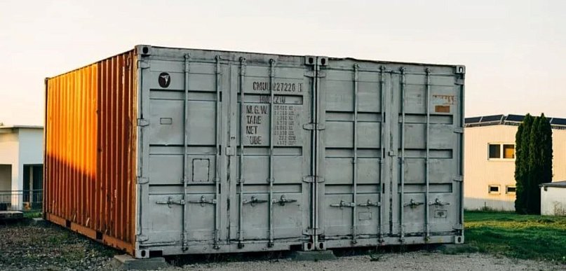 Kontenery morskie na sprzedaż – elastyczne rozwiązania dla firm 20’ i 40’