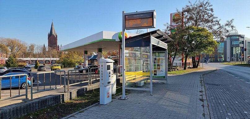 Na Dworcowej przesunięto przystanek autobusowy