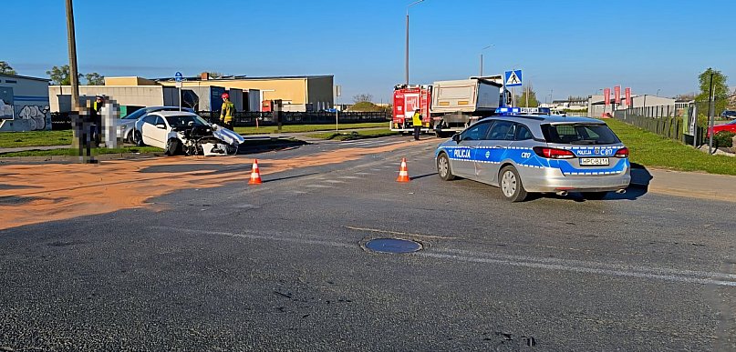 Groźna kraksa na skrzyżowaniu Marcinkowskiego i Metalowców
