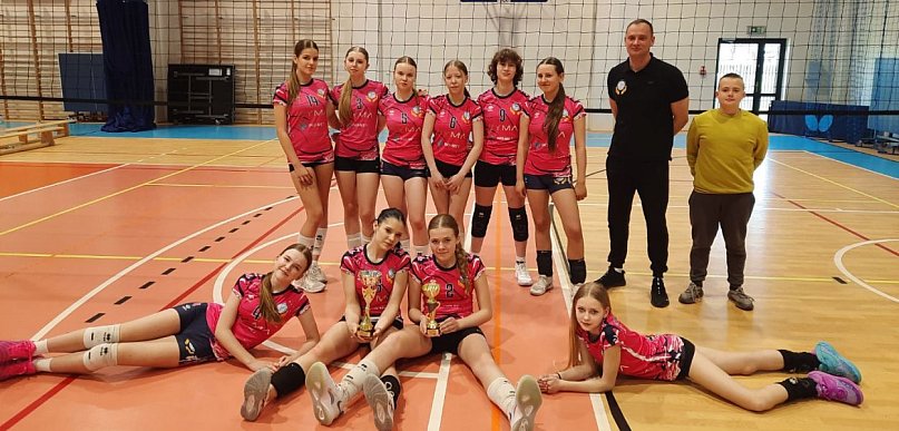 Młode siatkarki z triumfem. Zagrały finał po swojemu