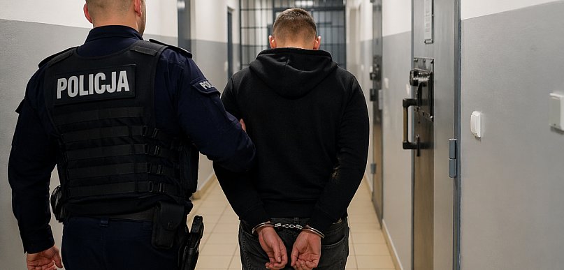 Zaatakował seniora i groził nożem. To jednak nie koniec...