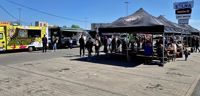 rolKI24.INFO | Smaki z całego świata pod Galerią Solną