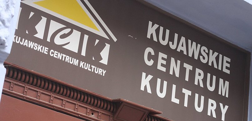 Miniaturowe auta i podziemia teatru. Noc Muzeów w Inowrocławiu
