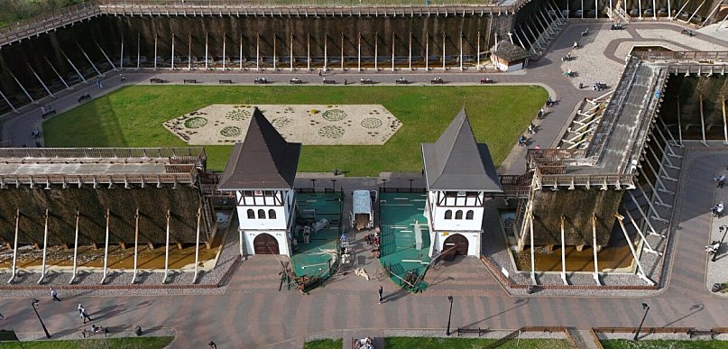 Burza wokół tężni. „Należy przeprosić całą Polskę”
