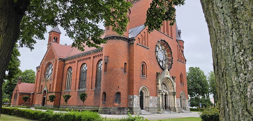 ciekawostKI24.INFO | Nasz najwyższy kościół tuż po katastrofie budowlanej