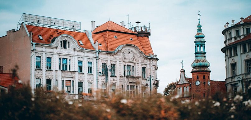 Jak porównywać ceny mieszkań w różnych dzielnicach Bydgoszczy?