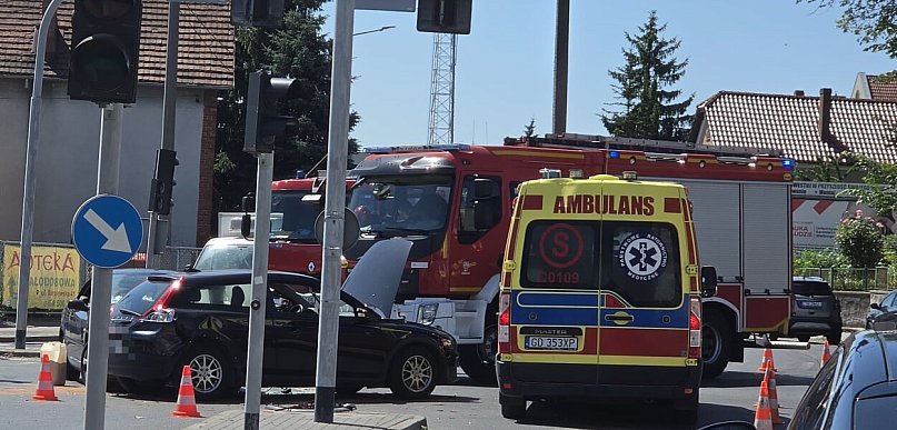 Kolizja w centrum Inowrocławia. Kierowcy utknęli w korkach
