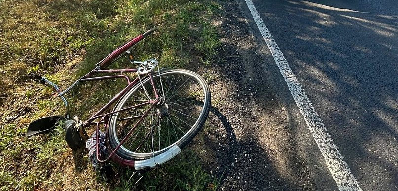 Tragiczny wypadek pod Inowrocławiem. Nie żyje 50-letni rowerzysta