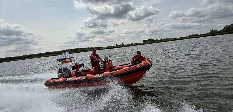 Tłumy nad Gopłem i dziesiątki interwencji. Ratownicy podsumowali weekend