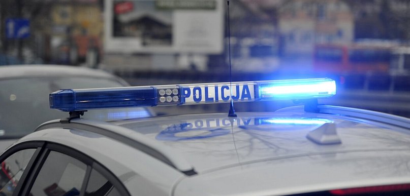 On dusił policjanta, ona ugryzła policjantkę. Taki to był weekend