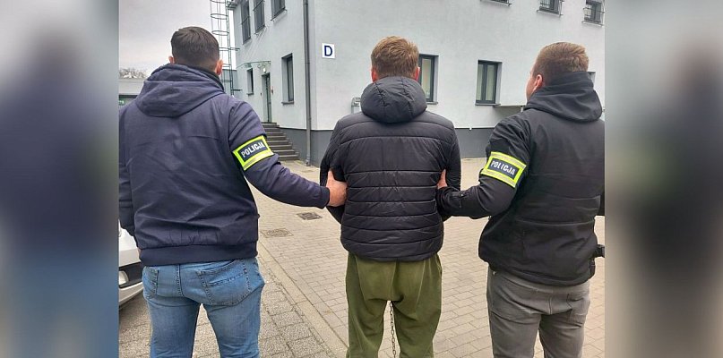 Cztery zarzuty po rozboju i pościgu. Grozi mu nawet 20 lat za kratkami - 55369