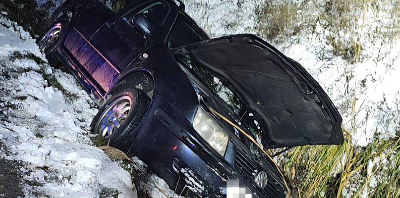 Na drogach jest ślisko. Wypadek pod Gniewkowem - 55558