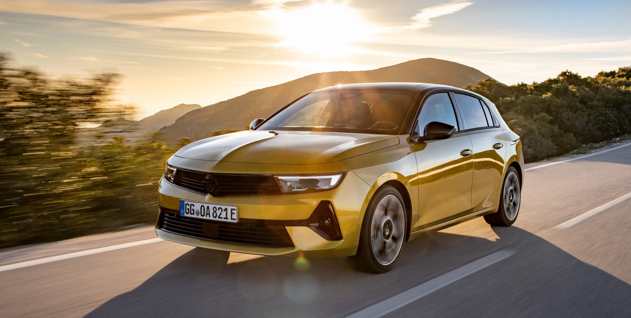 Nowy Opel Astra i Astra Sports Tourer Plug-in Hybrid