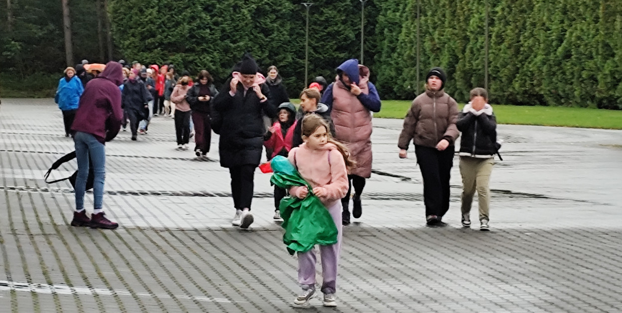 Rajd Pieczonego Ziemniaka – humor, błoto i ognisko
