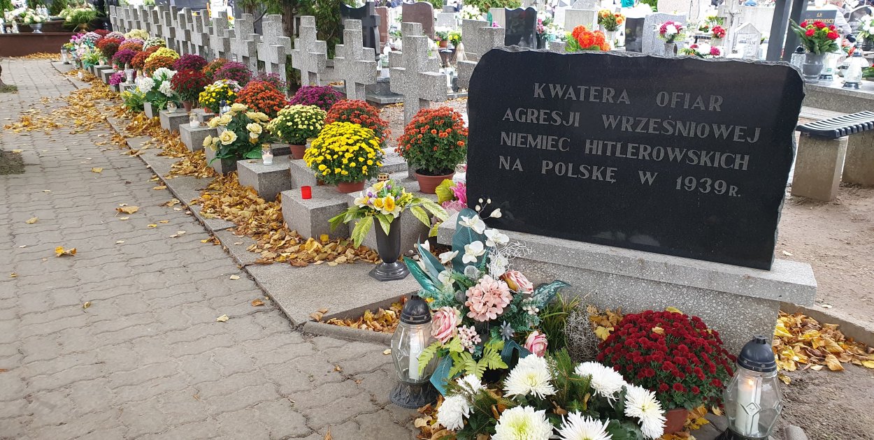 Msze święte i procesje 1 listopada na inowrocławskich cmentarzach