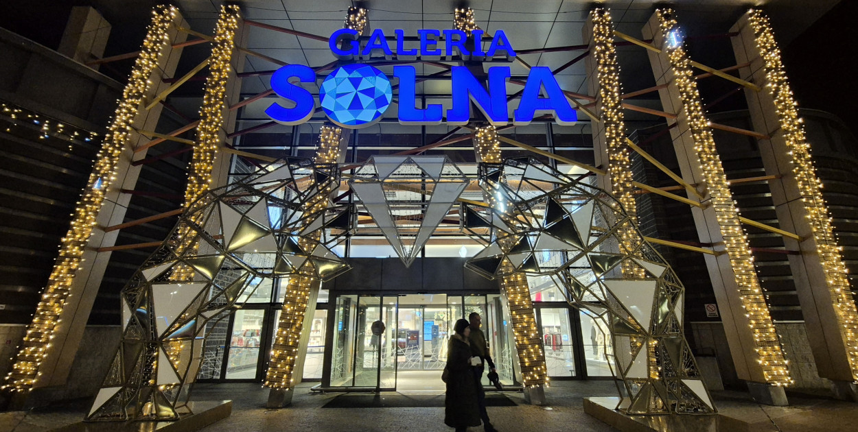 rolKI24.INFO | W Galerii Solnej już święta. Nie za wcześnie?