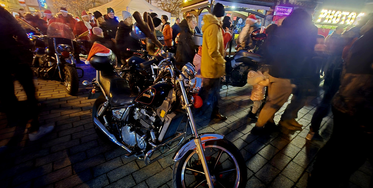 rolKI24.INFO | Motomikołaje znów przejechali przez Inowrocław! 🎅🏍️