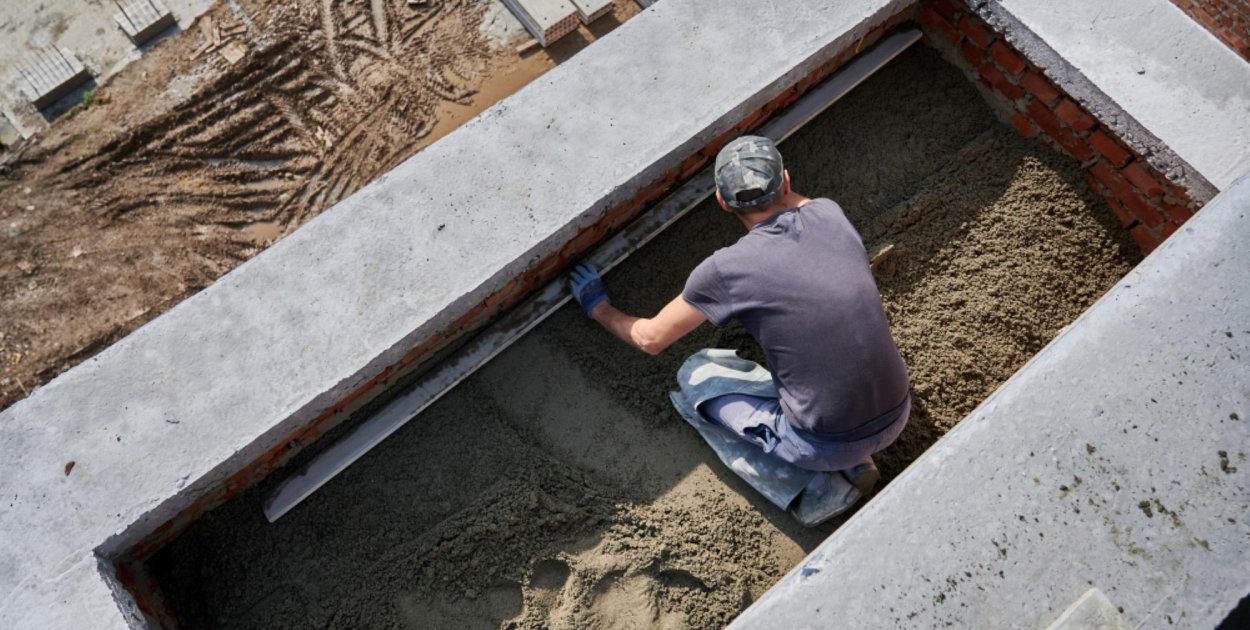 Podbijanie fundamentów bez rozbiórki budynku – nowoczesne metody ratowania konstru