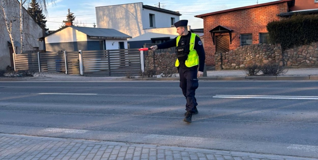 Kontrole w Pakości. Trzeźwi kierowcy, pijany rowerzysta