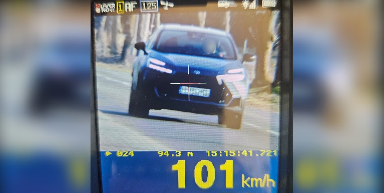 101 km/h w terenie zabudowanym. Kierująca straciła prawo jazdy
