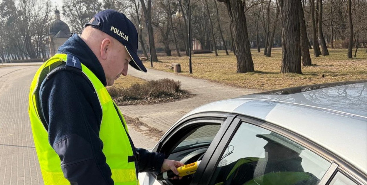 Kontrole na drogach powiatu. Jeden kierowca stracił prawo jazdy