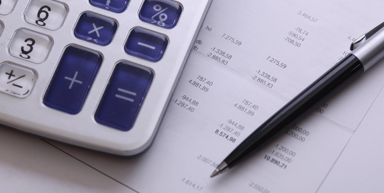 Ile naprawdę kosztuje faktoring – przewodnik po opłatach