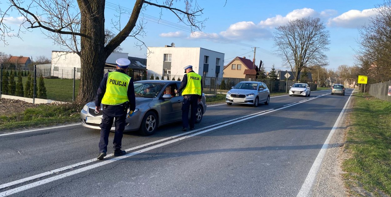 1762 kierujących dmuchało w alkomat