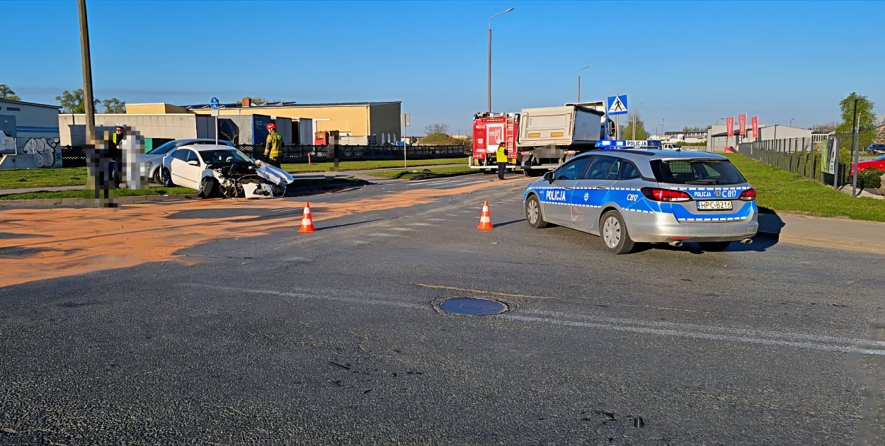Groźna kraksa na skrzyżowaniu Marcinkowskiego i Metalowców