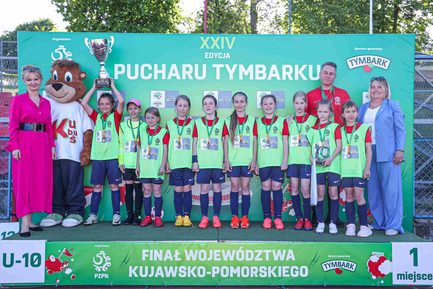 Na zdjęciu: UKS Szóstka U-10