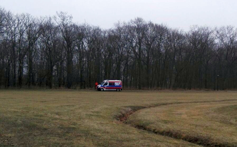 W tym miejscu znaleziono wiszące ciało samobójcy. Fot. Alert24/ki24.info